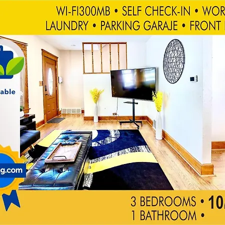The Amber Retreat - Brooklyn Centre Comfort - Charming Space For Families, Couples & Business Travelers Near Downtown - With 300Mb Wifi, Parking & Self Check-In Cleveland Exterior foto