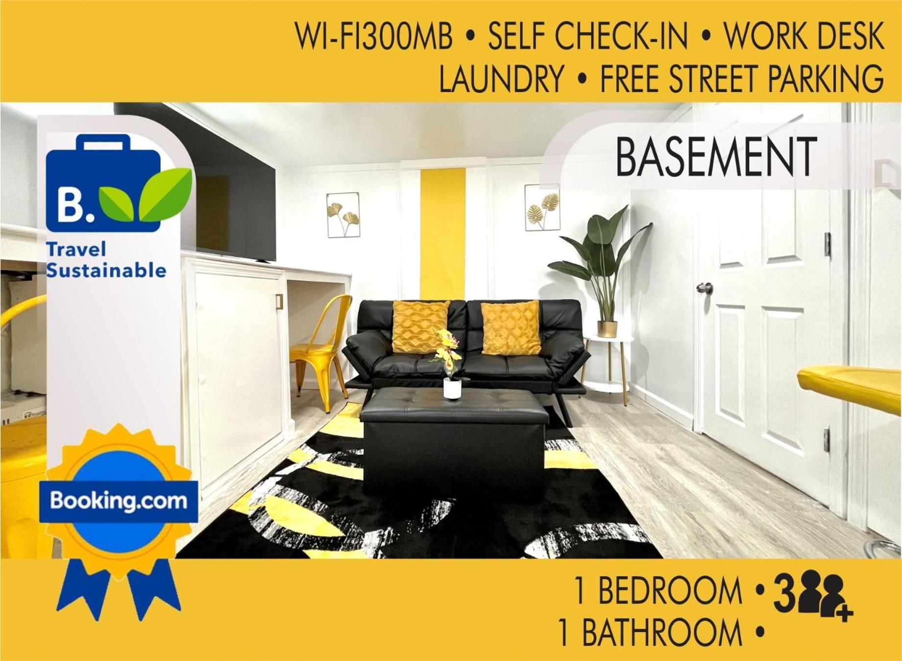 The Amber Retreat - Brooklyn Centre Comfort - Charming Space For Families, Couples & Business Travelers Near Downtown - With 300mb Wifi, Parking & Self Check-in Casa de Férias *